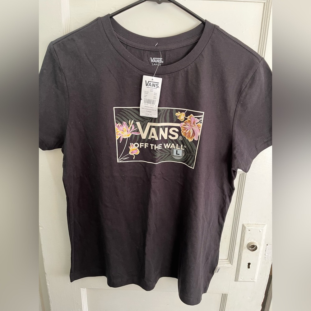 Brand New Women’s Vans shirt, Large